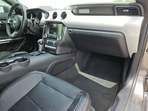 Used 2015 Ford Mustang GT Premium w/ Equipment Group 401A RWD image 27