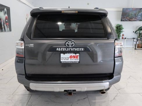 Used 2015 Toyota 4Runner Trail AWD/4WD image 4