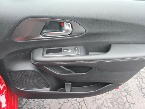 New 2026 Chrysler Pacifica Select image 29