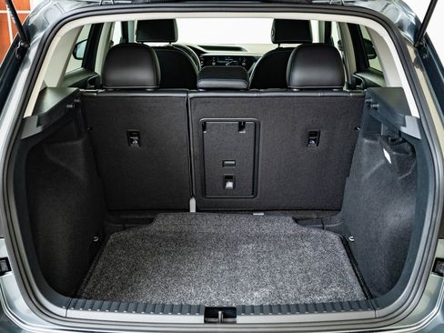 Used 2024 Volkswagen Taos SE image 20