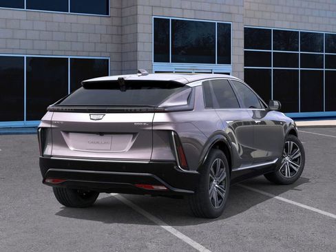 New 2025 Cadillac Lyriq Luxury image 4