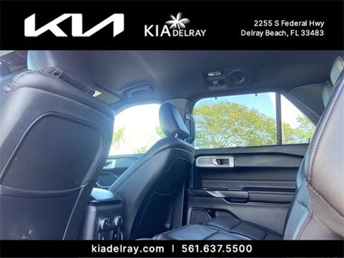Used 2020 Ford Explorer Limited image 16
