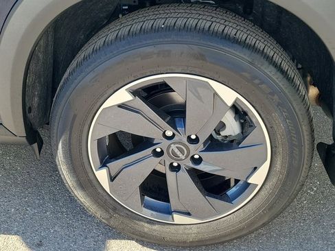 Certified 2026 Nissan Rogue SV image 13