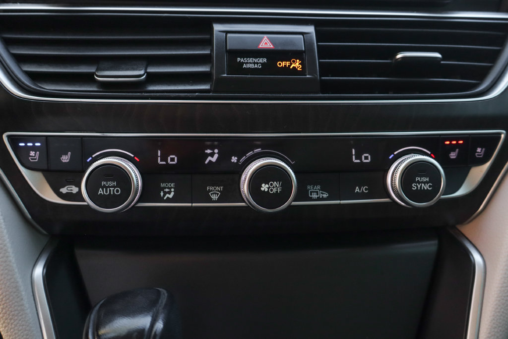Used 2018 Honda Accord Touring image 36