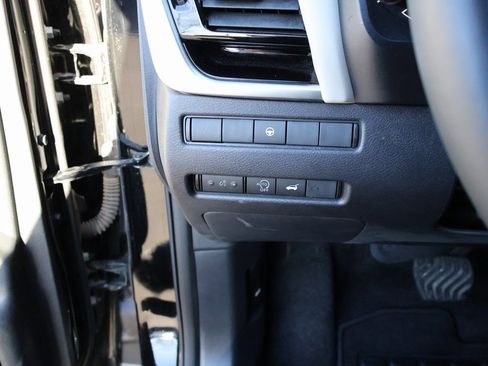 Used 2023 Nissan Rogue SL w/ SL Premium Package image 35