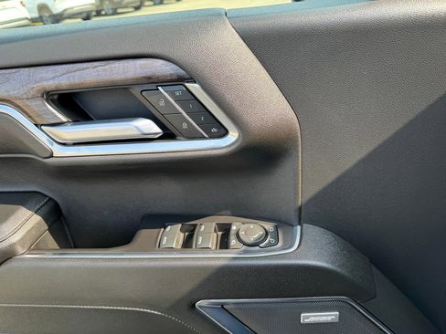 Certified 2023 Chevrolet Silverado 1500 LTZ w/ LTZ Convenience Package II image 25