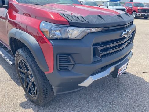 Used 2025 Chevrolet Colorado Trail Boss image 5