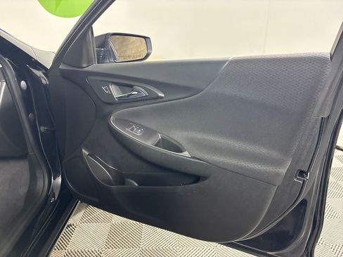 Used 2023 Chevrolet Malibu RS image 30