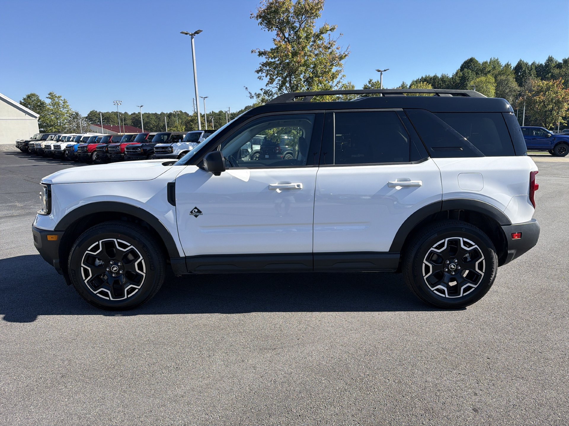Used 2025 Ford Bronco Sport Outer Banks w/ Outer Banks Tech Package+ AWD/4WD image 26