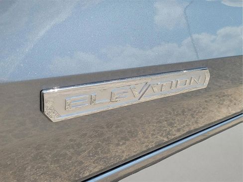 New 2025 GMC Canyon Elevation w/ Convenience Package image 10