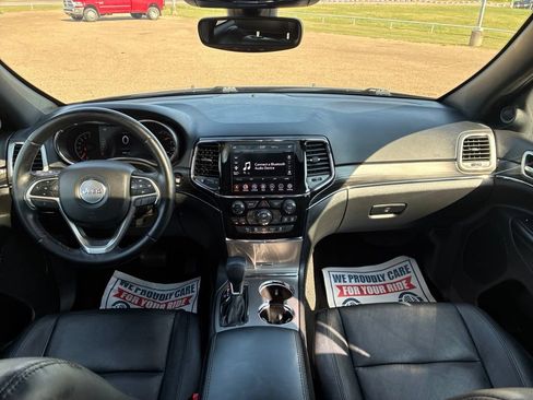 Used 2022 Jeep Grand Cherokee Limited AWD/4WD image 9