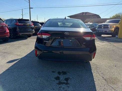 Used 2022 Toyota Corolla LE image 5