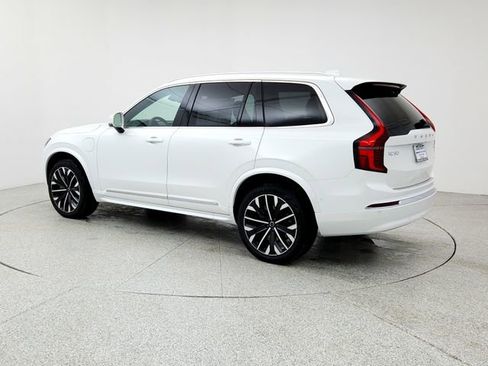 New 2026 Volvo XC90 T8 Plus w/ Protection Package Premier image 7