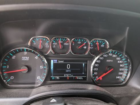 Used 2018 Chevrolet Silverado 1500 LT w/ All Star Edition AWD/4WD image 7