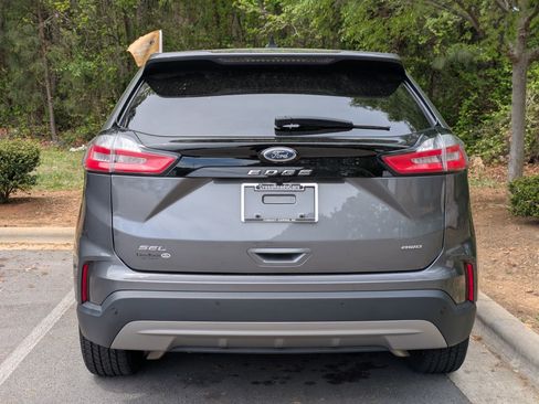 Certified 2023 Ford Edge SEL w/ Convenience Package AWD/4WD image 4