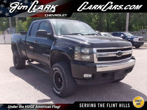 Used 2008 Chevrolet Silverado 1500 LT w/ All Star Edition AWD/4WD image 1