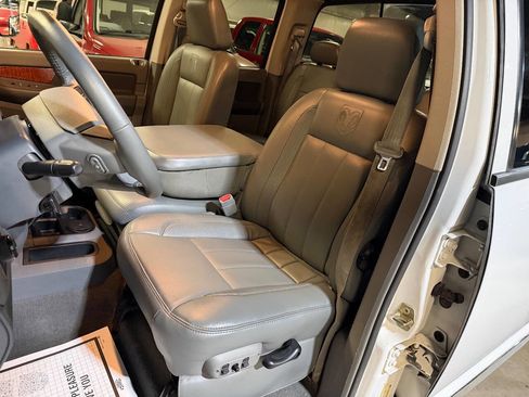 Used 2007 Dodge Ram 3500 Truck Laramie image 8