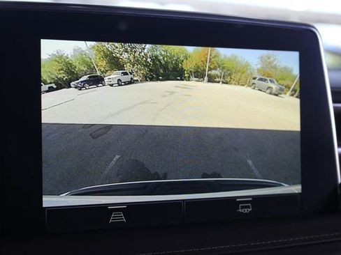 Used 2022 Chevrolet Tahoe Z71 image 16