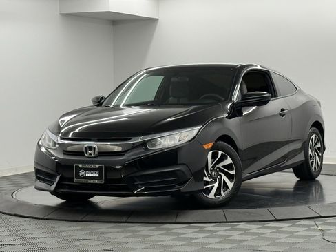 Used 2018 Honda Civic LX image 2