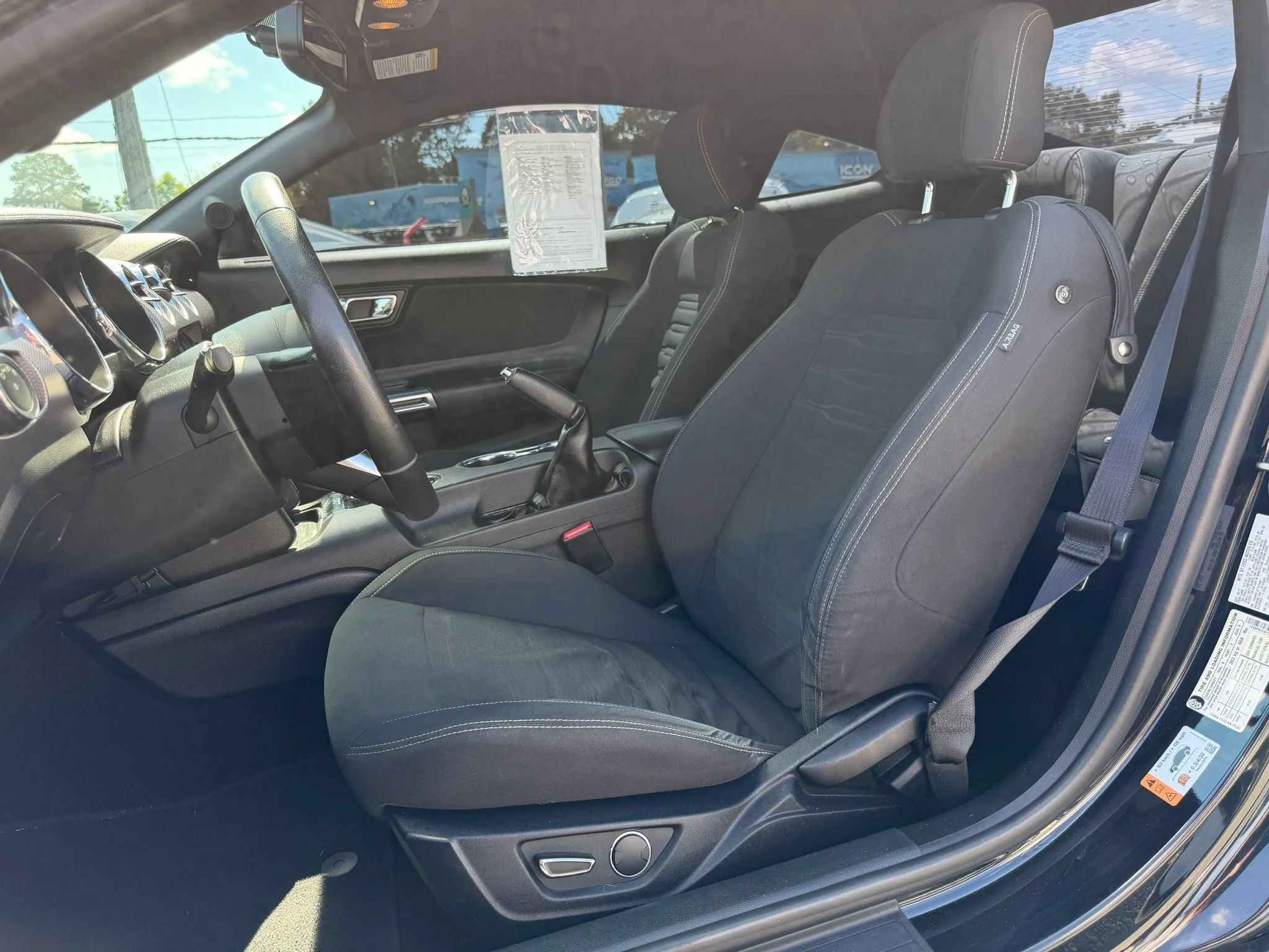 Used 2015 Ford Mustang GT RWD image 12