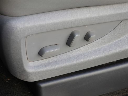 Used 2018 Chevrolet Silverado 1500 LTZ Z71 w/ Centennial Edition image 33