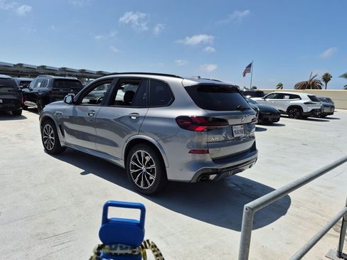 Used 2024 BMW X5 xDrive40i w/ M Sport Package AWD/4WD image 7