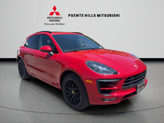 Used 2018 Porsche Macan GTS w/ Premium Package Plus AWD/4WD image 3