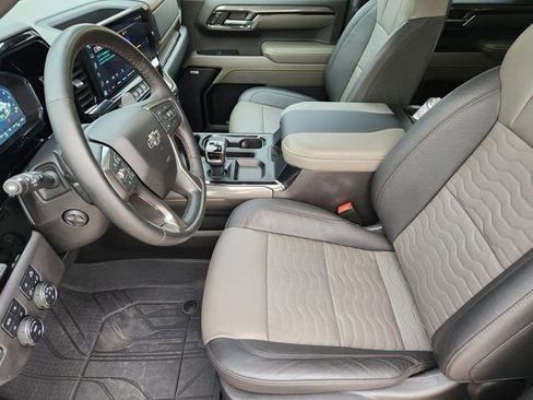 Used 2023 Chevrolet Silverado 1500 ZR2 w/ Technology Package image 4