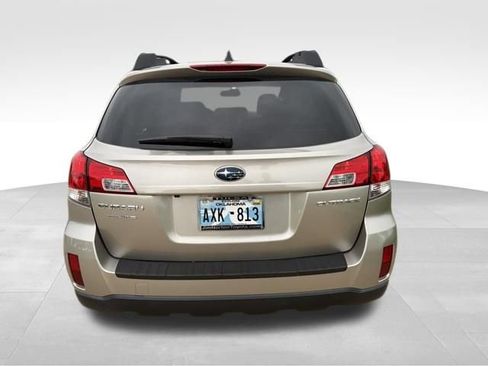 Used 2014 Subaru Outback 2.5i Limited AWD/4WD image 4