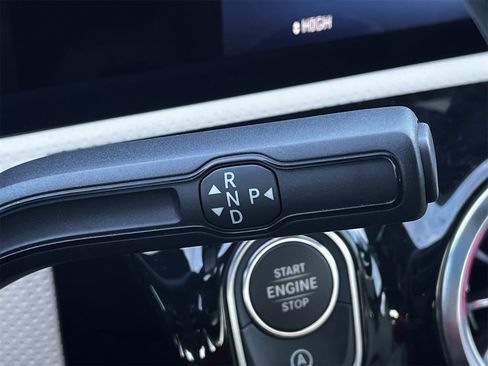 Used 2024 Mercedes-Benz CLA 250 image 17