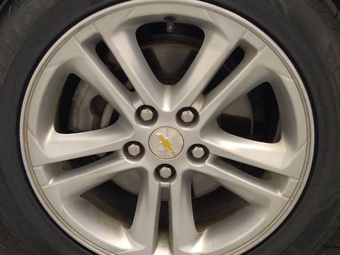 Used 2017 Chevrolet Cruze LT w/ Convenience Package FWD image 31