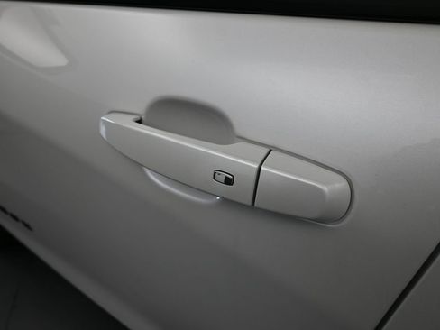 Used 2023 Chevrolet Equinox RS image 34