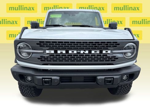 New 2025 Ford Bronco Badlands image 11