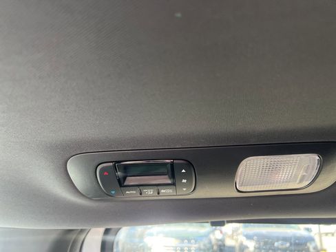 Used 2024 Honda Odyssey Sport image 21