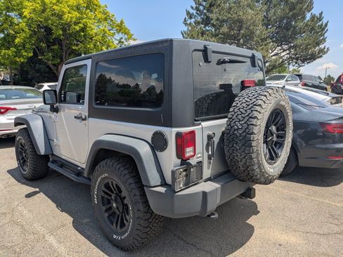 Used 2012 Jeep Wrangler Rubicon w/ Dual Top Group AWD/4WD image 7