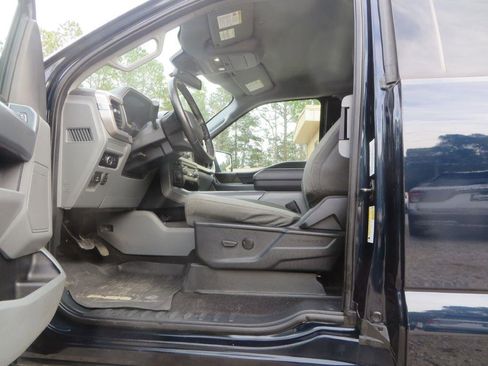 Used 2023 Ford F150 XLT w/ Equipment Group 301A Mid RWD image 10