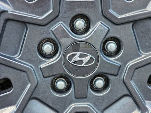 Used 2022 Hyundai Santa Fe Limited FWD image 11