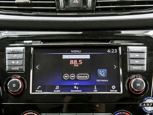 Used 2021 Nissan Rogue Sport S image 18