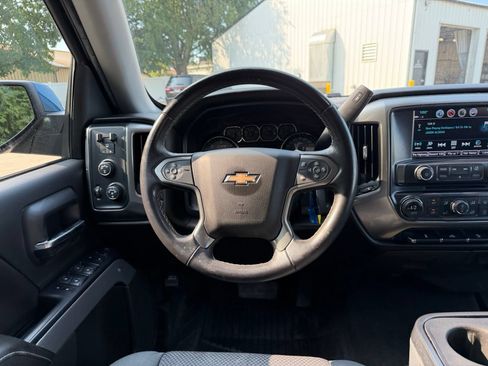 Used 2018 Chevrolet Silverado 1500 LT w/ All Star Edition AWD/4WD image 13