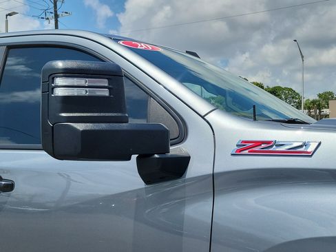 Used 2020 Chevrolet Silverado 1500 LT Trail Boss AWD/4WD image 8