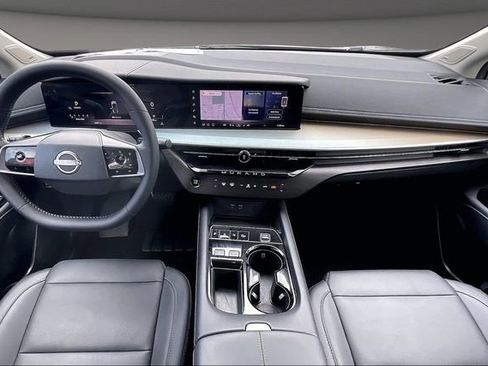 Certified 2025 Nissan Murano SL w/ Cargo Package AWD/4WD image 14
