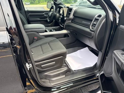 Used 2026 RAM 1500 Big Horn AWD/4WD image 7