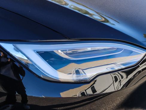 Used 2021 Tesla Model S Long Range image 2
