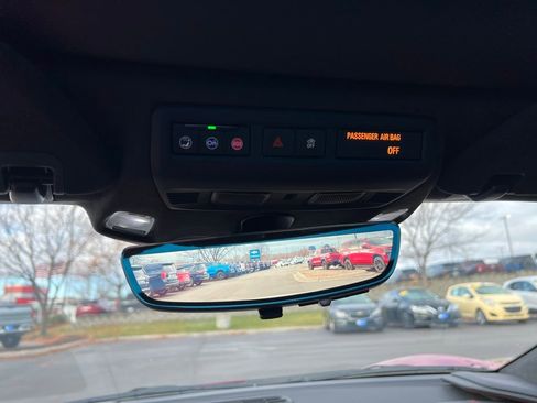 Used 2023 Chevrolet Corvette Stingray Premium Cpe w/ Body-Color Dual Roof Package image 39