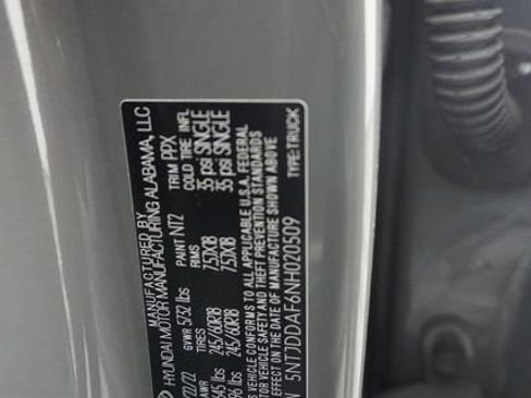 Used 2022 Hyundai Santa Cruz SEL Premium image 21