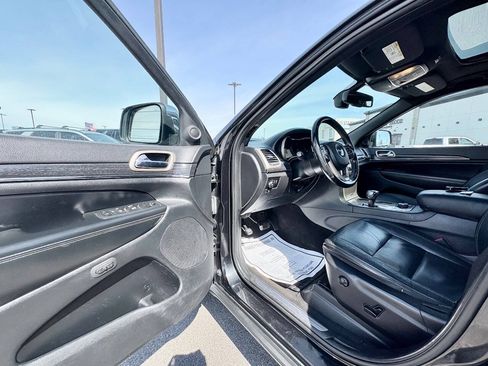 Used 2014 Jeep Grand Cherokee Limited w/ Trailer Tow Group IV AWD/4WD image 10