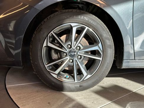 Used 2023 Kia Forte LXS FWD image 25