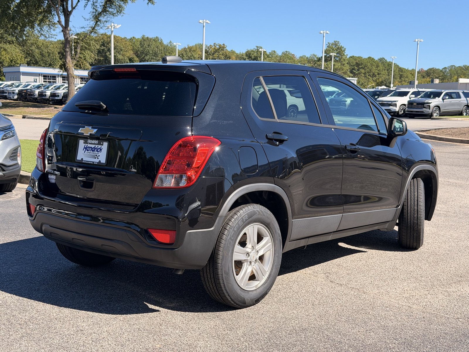 Used 2022 Chevrolet Trax LS w/ Tint and Cruise Package AWD/4WD image 12