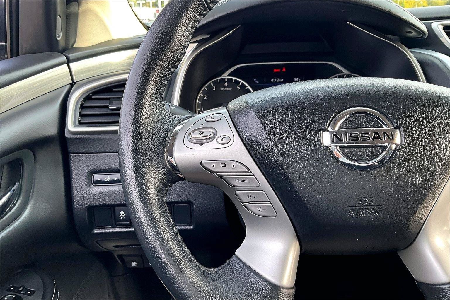 Used 2018 Nissan Murano SV AWD/4WD image 12