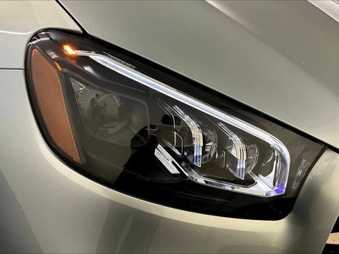 New 2026 Mercedes-Benz GLS 450 4MATIC image 16